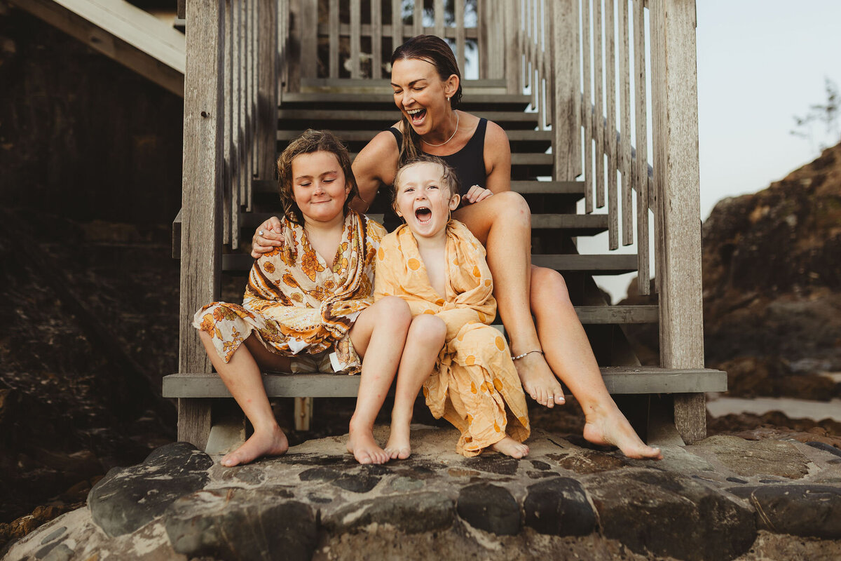 beach-picnic-family-shoot-byron-bay
