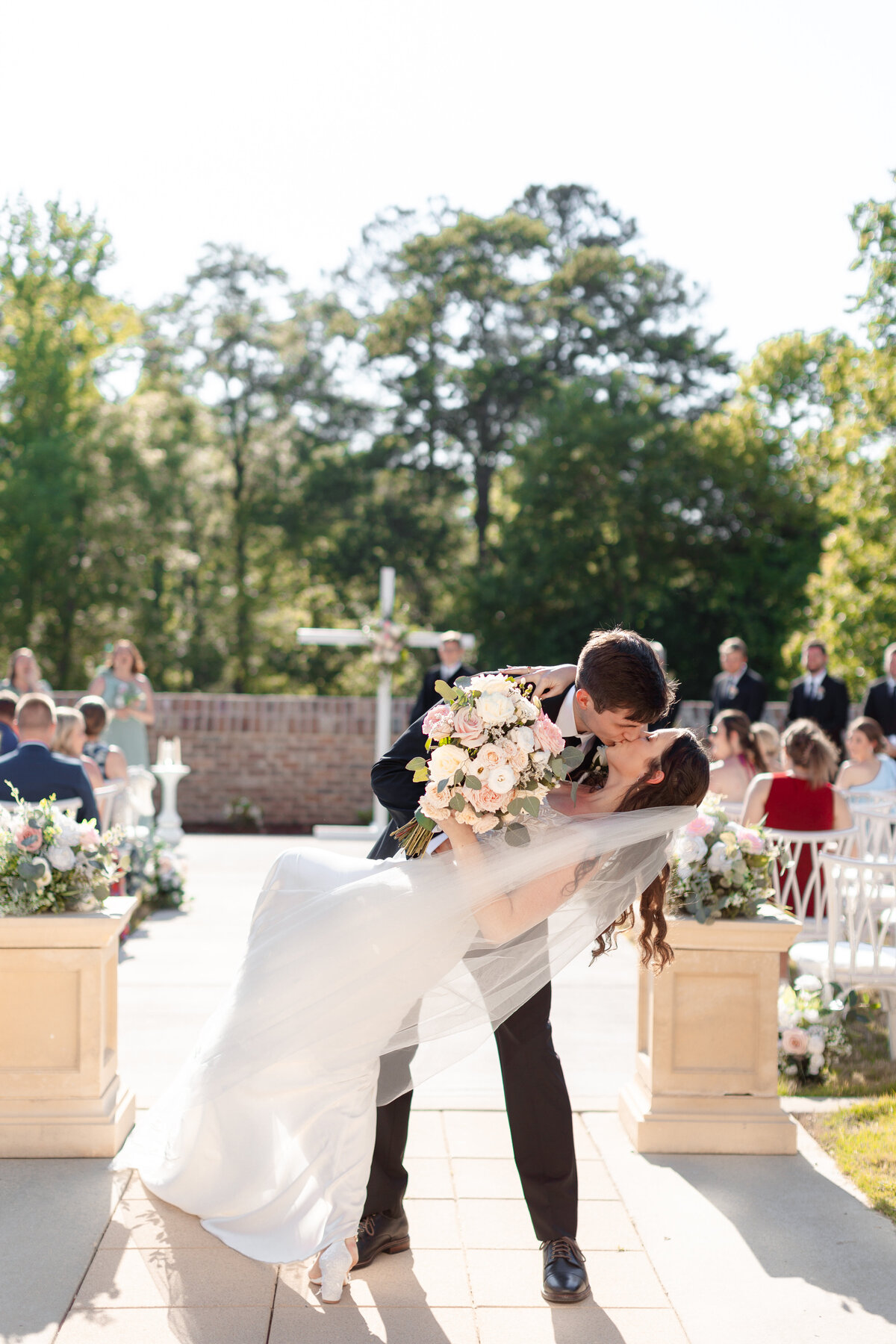 Classy-Editorial-Wedding-Oxbow-Estate-Clayton-North-Carolina-LB1-96