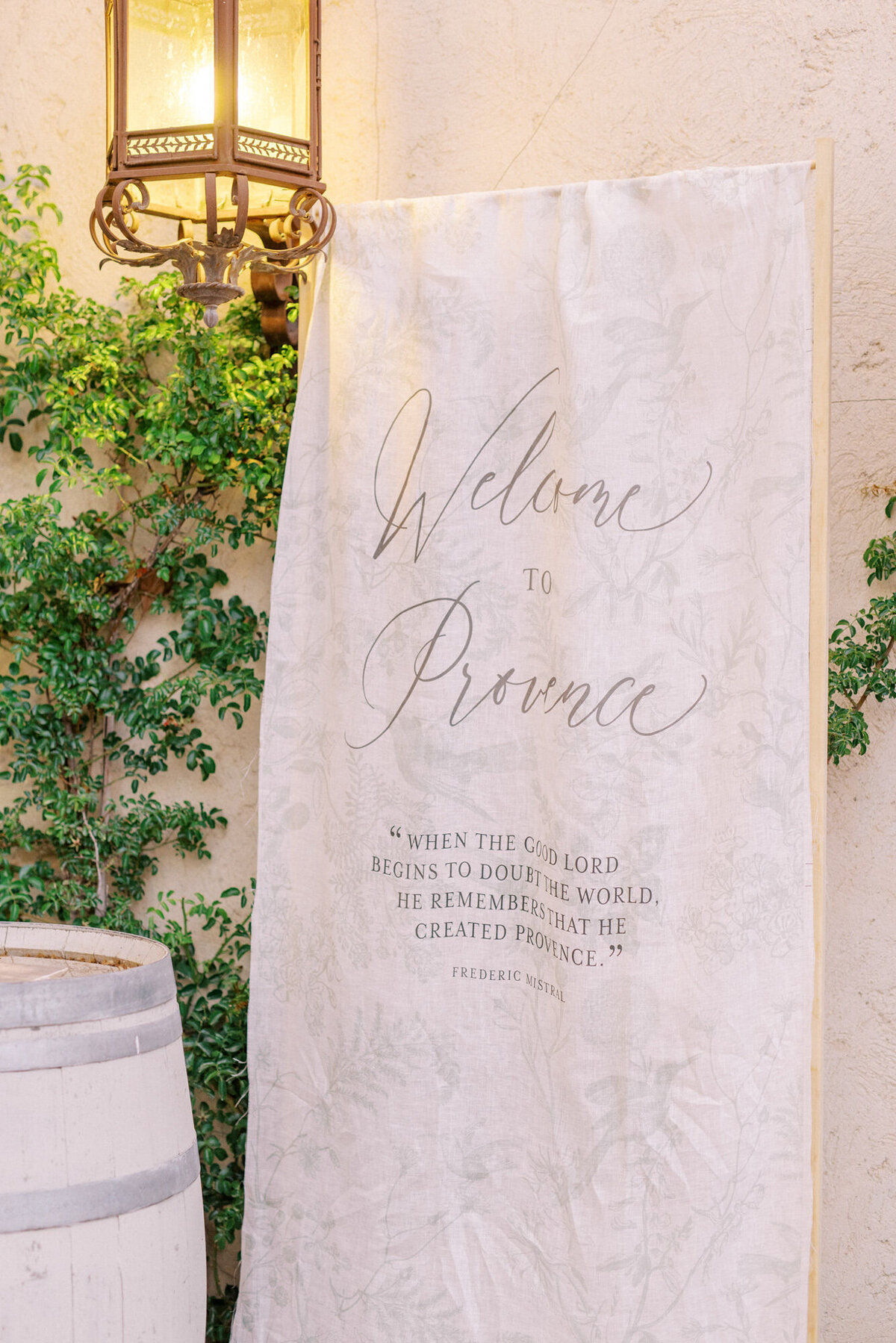 Maïlys Fortune Photography Husband Wife Wedding Weddings Photography France Switzerland Italy Timeless Dreamy Imagery Bilingual French English Destination Weddings Destination Wedding Provence French Riviera Paris Lake Como Tuscany149