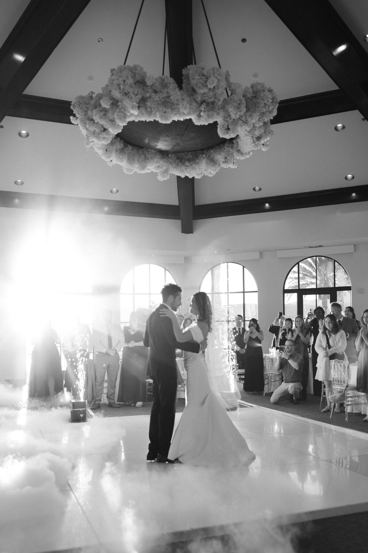 120_riskyexposure_marley-simon_las-vegas-elopement-photography