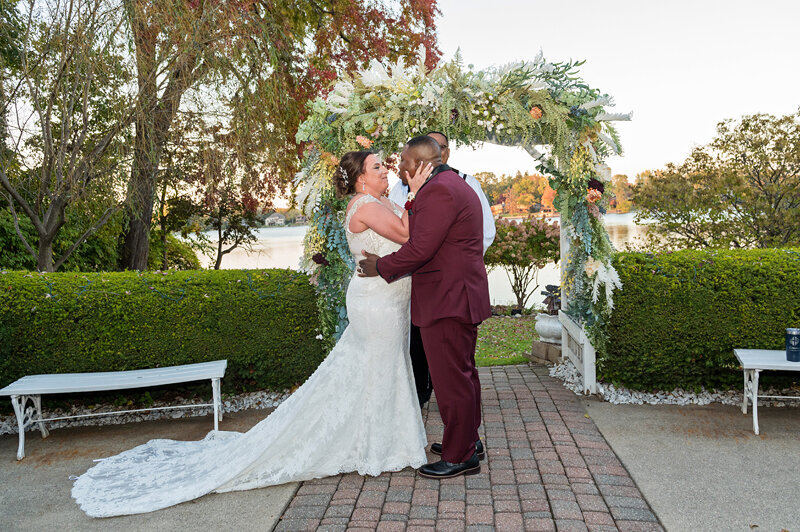 Detroit Wedding Photographer Victoria Wedding Chapel-159