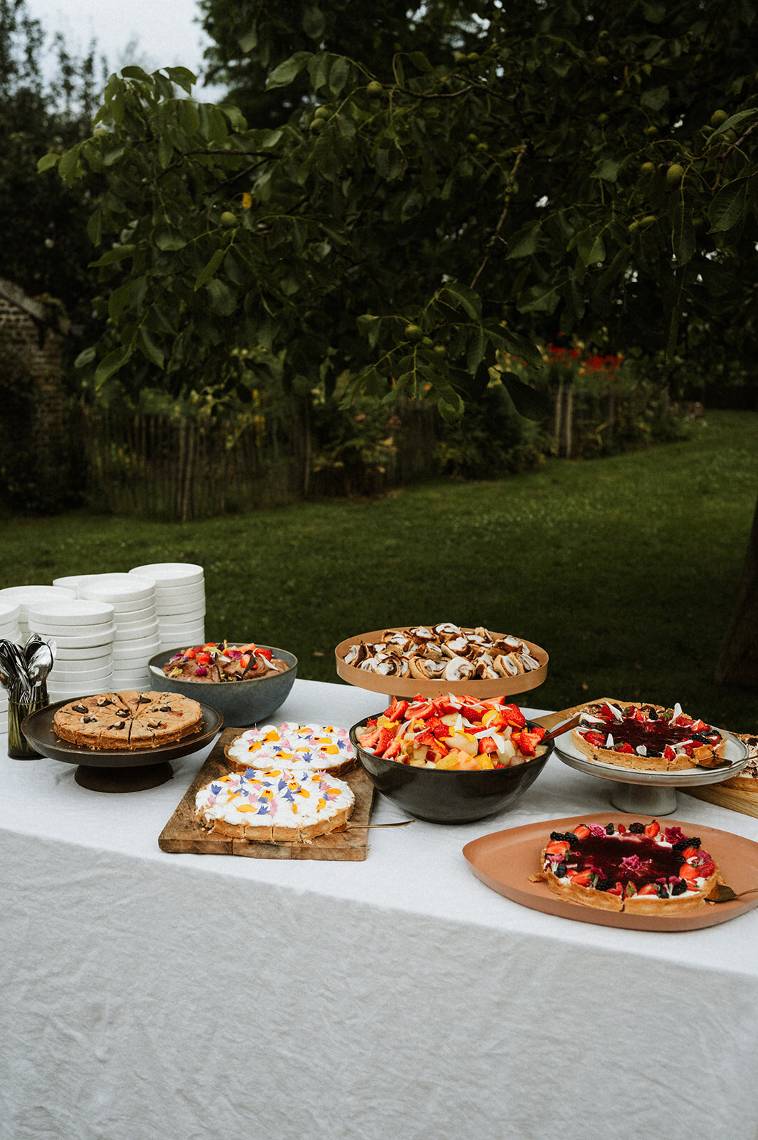 Herentals, salon weddings, moody, authentiek, alternatief trouwen,bruid, 2026, elopent, intiem, spontaan, tijdloos, trouwfotograaf, antwerpen - diner & dessert-173