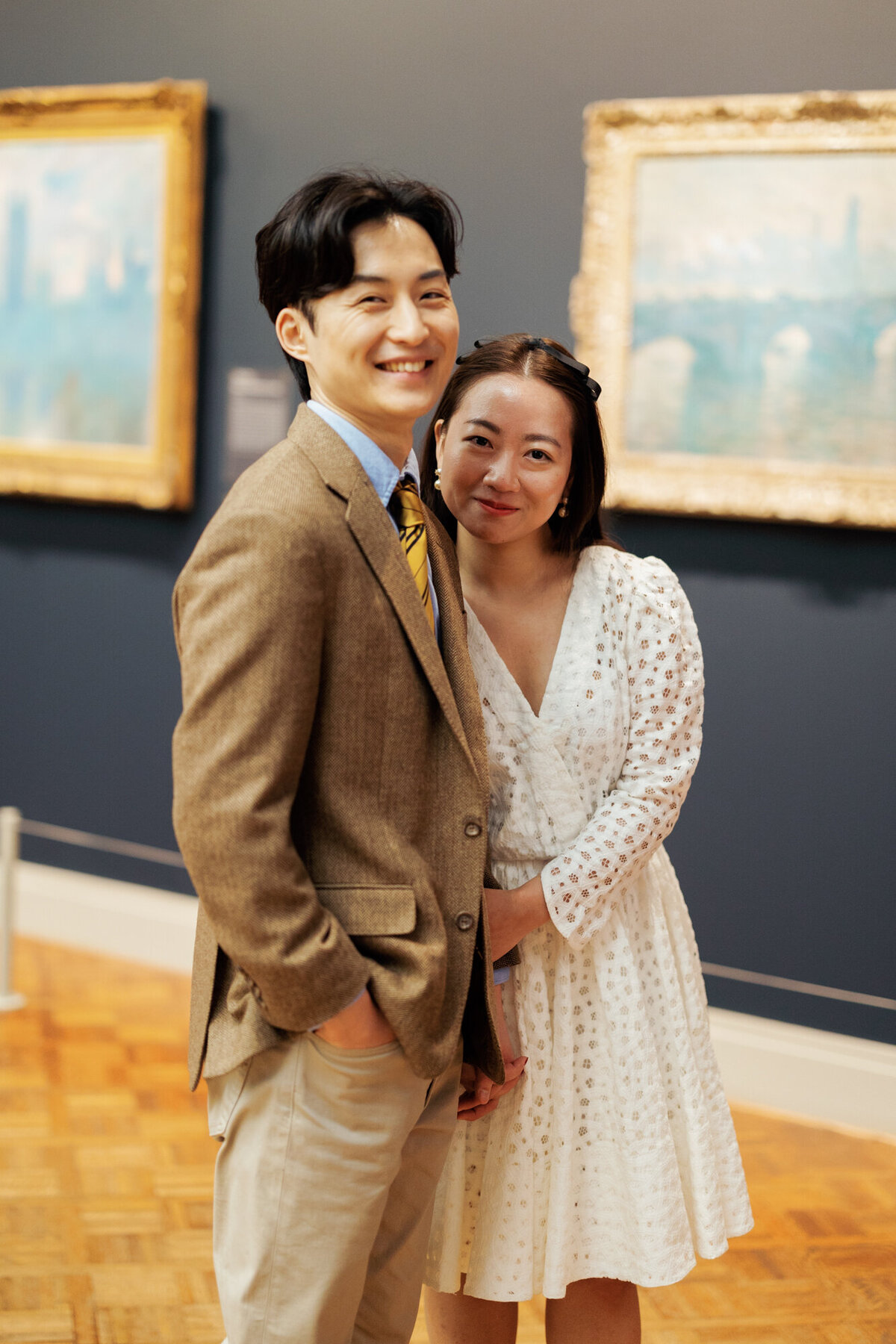 A beautiful engagement photo at the Art Institute of Chicago