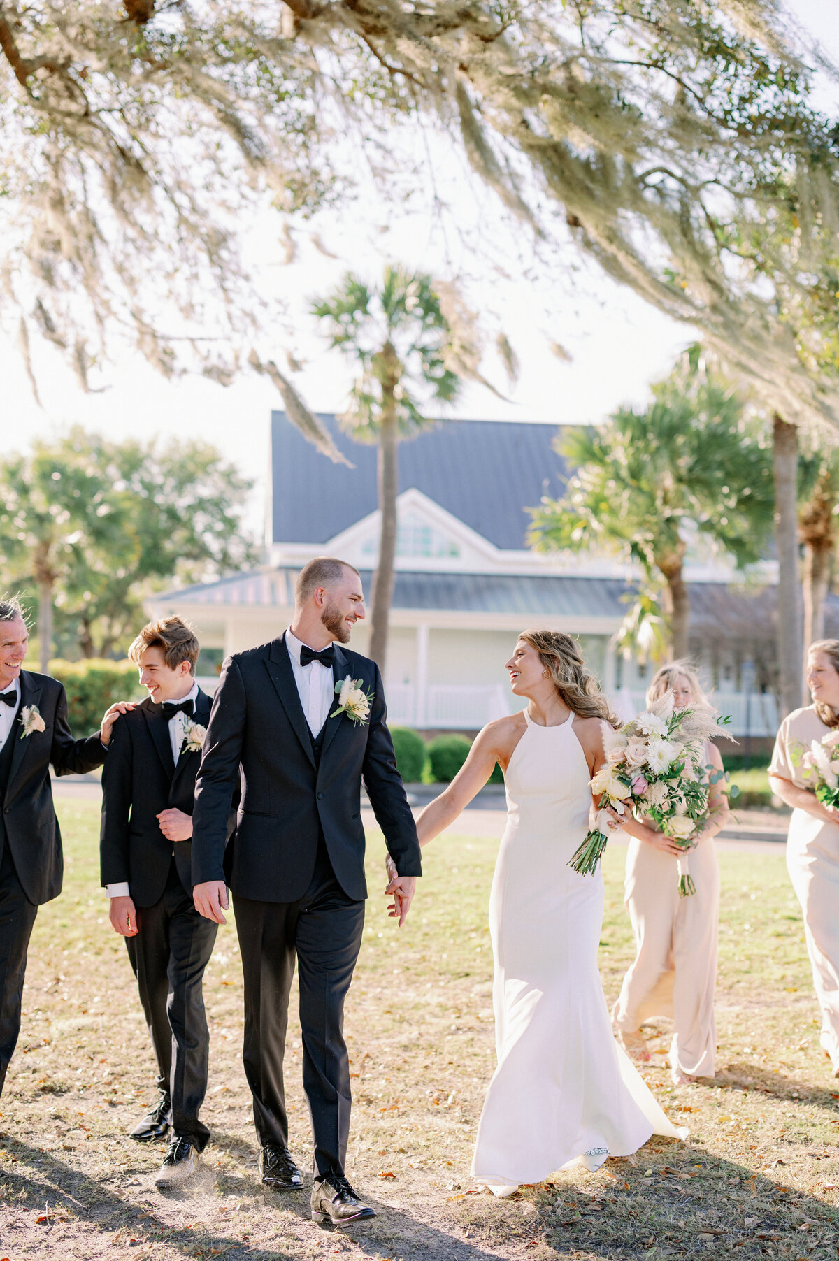 Beaufort South Carolina wedding photographer bright and colorful coastal wedding