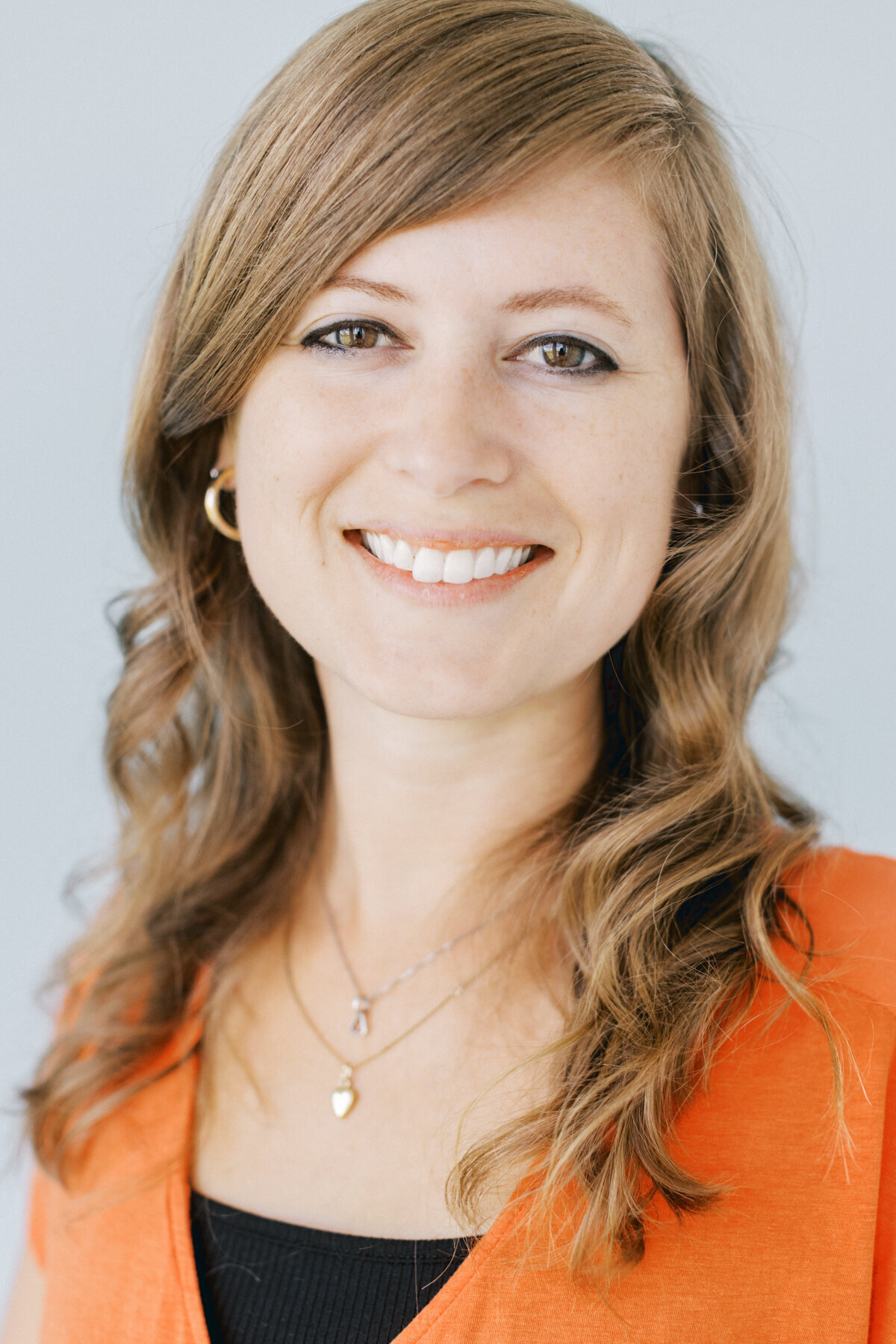 Freitag-Photo-Brand-Images-in-headshot-studio-17