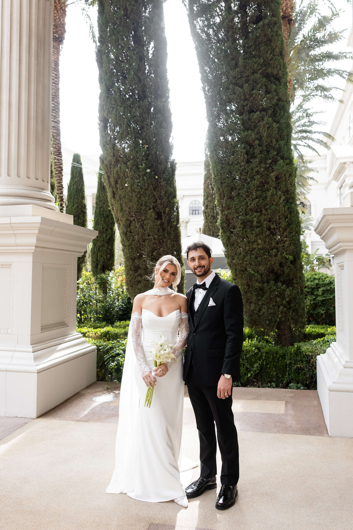 55_riskyexposure_maddie-noah_las-vegas-elopement-photography