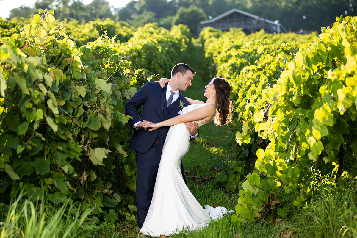 loudoun-studios-bluemont-vineyards-weddings-va00147