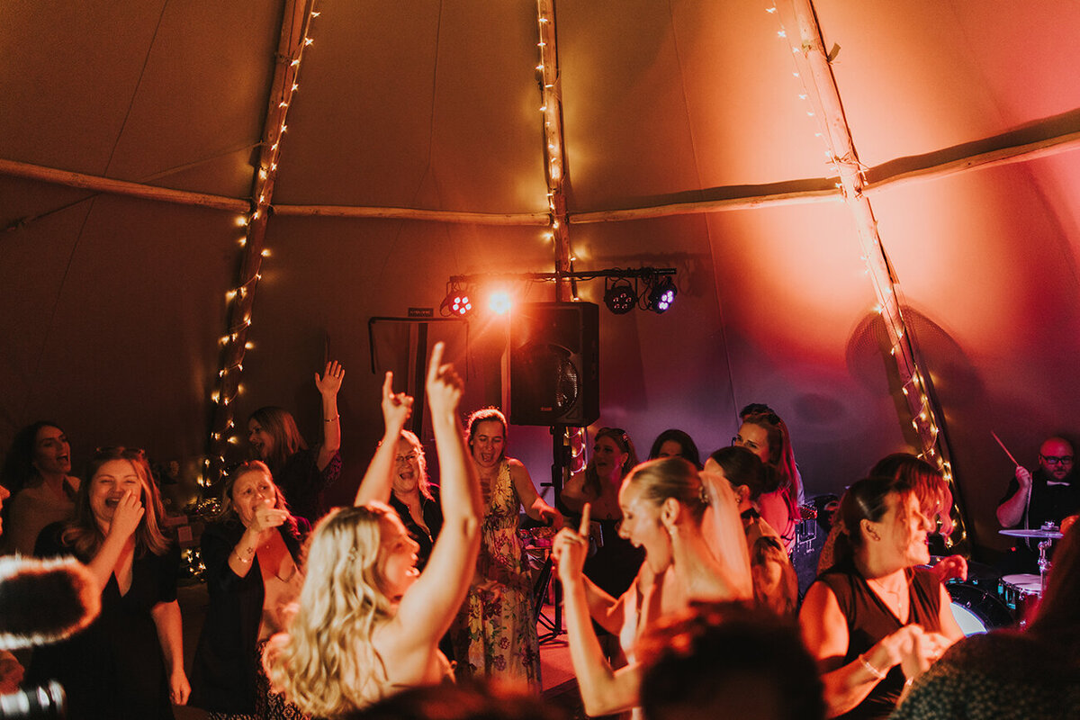 Tipi Wedding Photographer Tipi Wedding Photography  Northampton Festival Tipi Wedding Photos Sophie Ann Photography Nottingham Wedding Photographer (69)