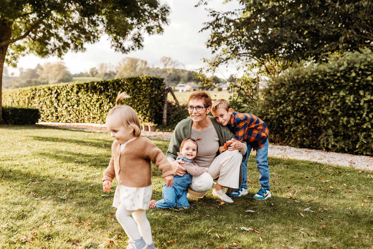 Familieshoot_in_de_natuur_Tine_Storms_Photography-68
