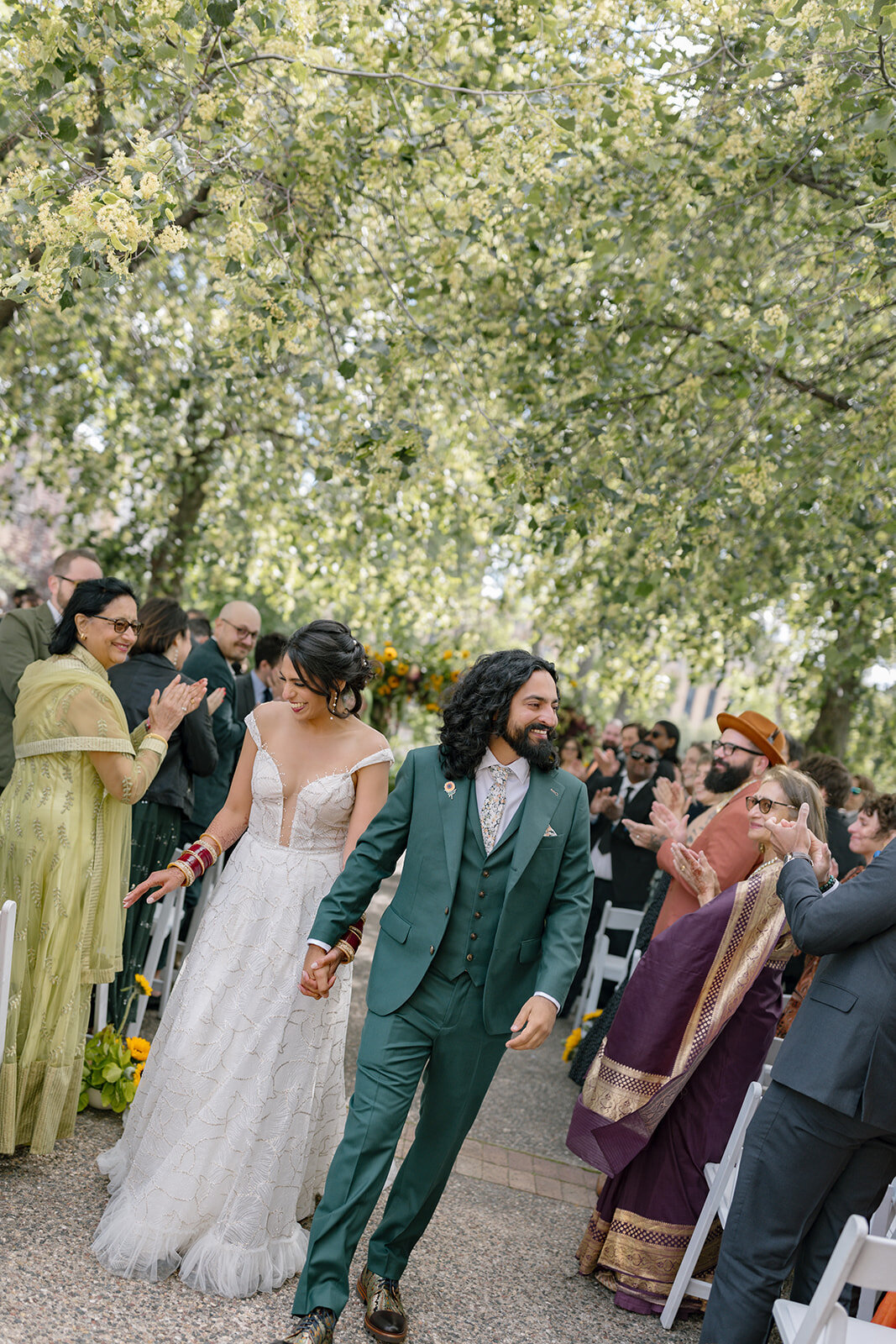 loui_photography_nicollet_island_pavillion_summer_wedding-478