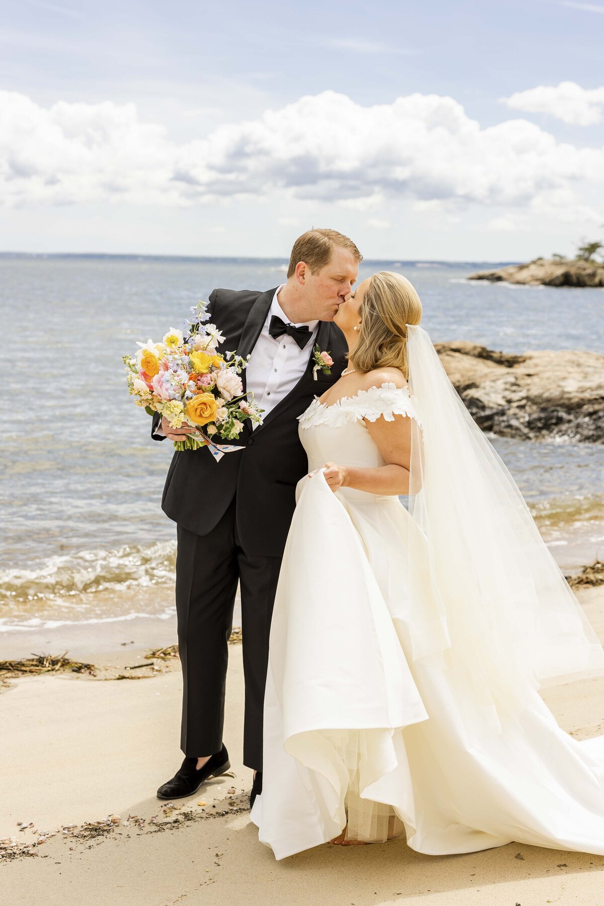 Ashley Mac Photographs - East Coast Wedding Photographer - Jersey - New York - Connecticut - Shore Club Spring Wedding with Pops of Color -18