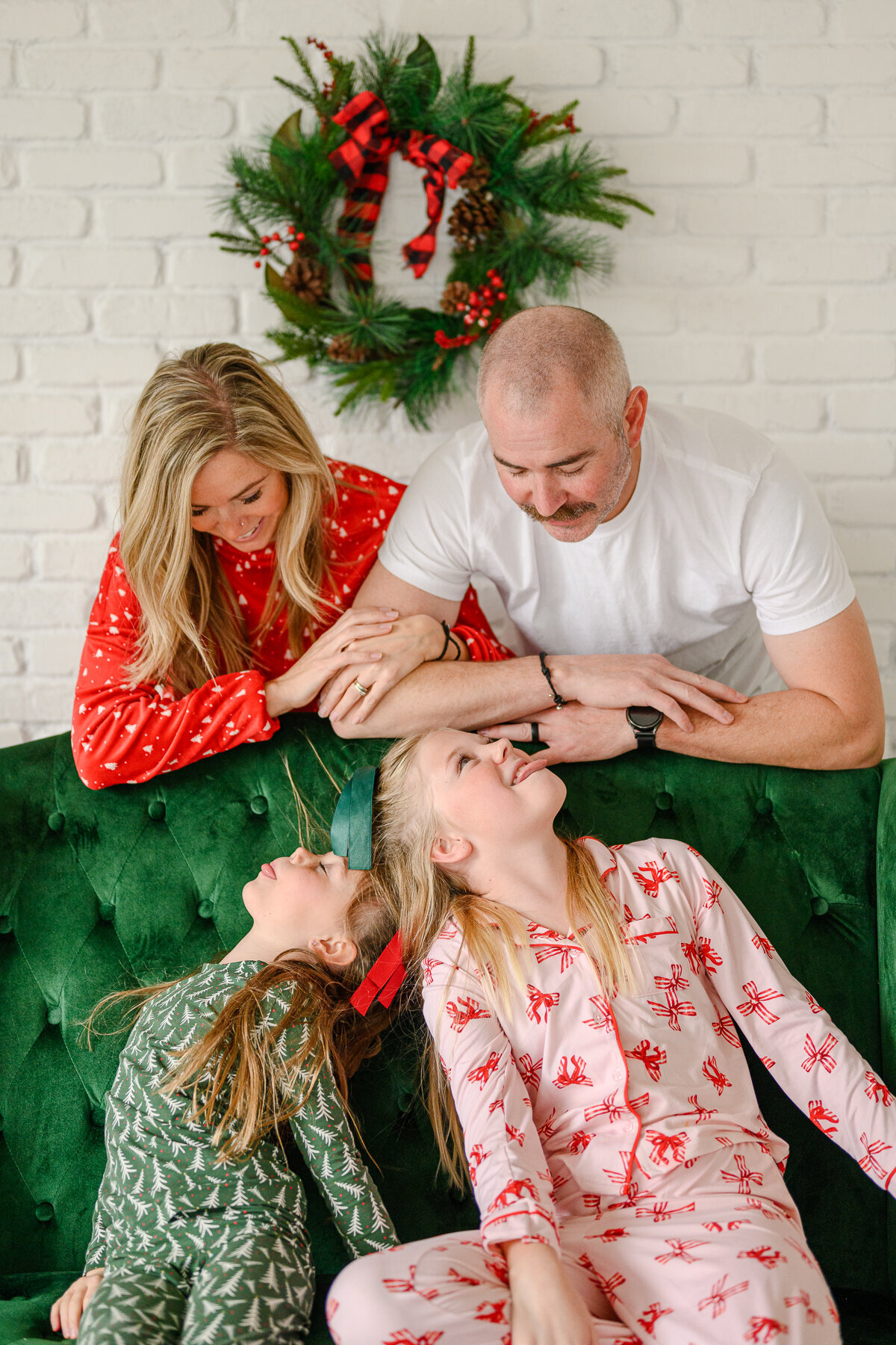 christmas studio minis utah family photographer christmas mini sessions alice photo co-8268