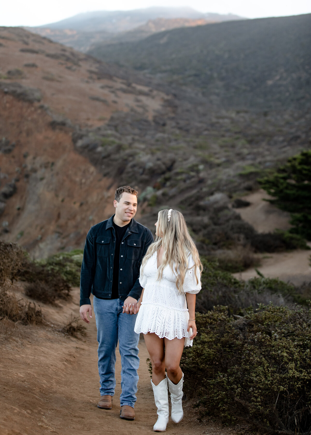 10292022_Julia+JadenEngagements_RodeoBeachCA_AnjaJensenPhotography-82