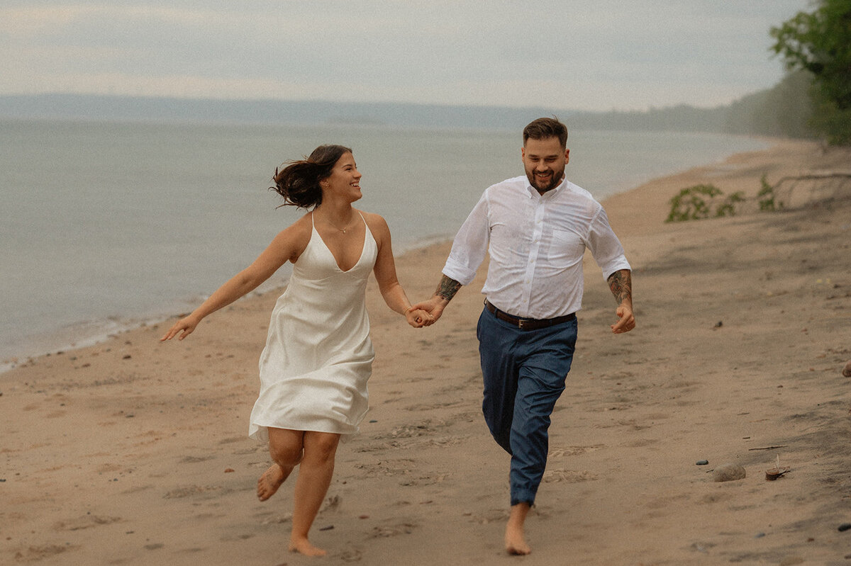 michigan hawaii elopement photographer
