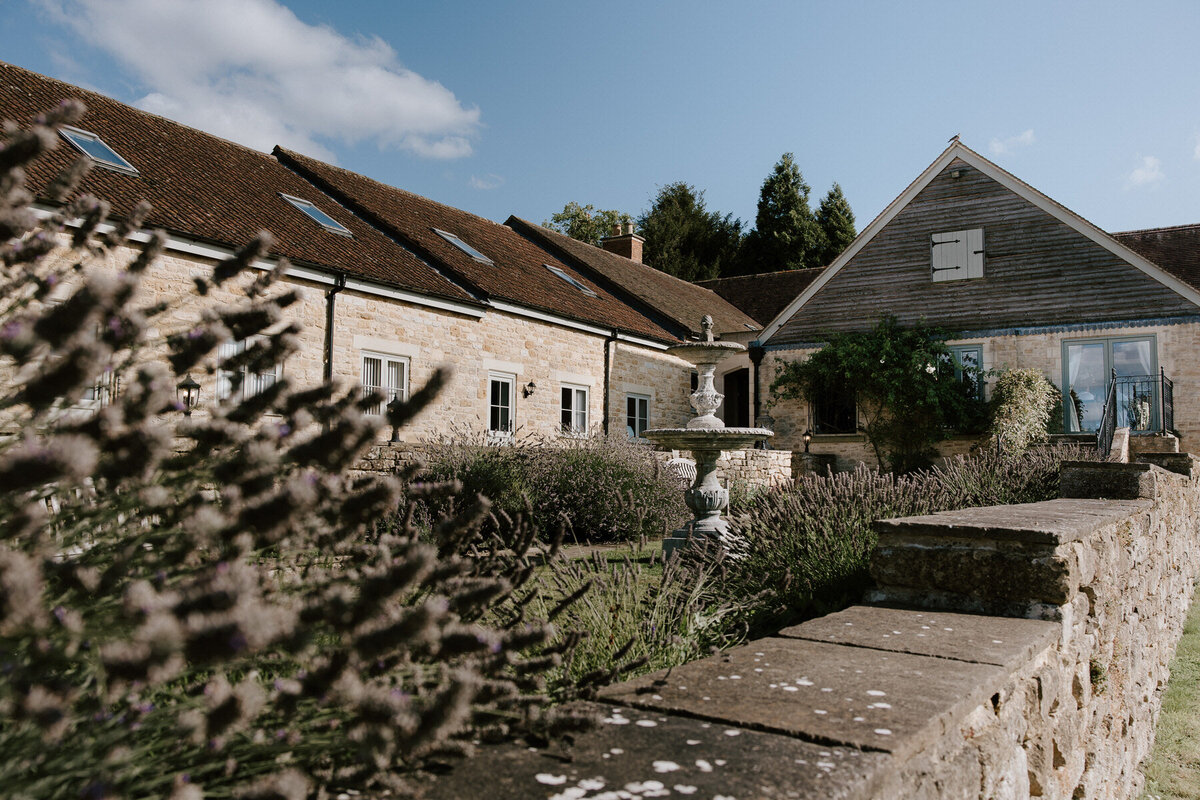 Worcestershire wedding photographer_Katie and Dan - Deer Park Hall - DanTomkins Photography-0445-1