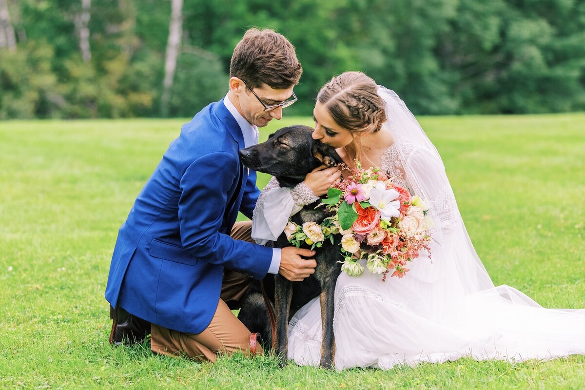 Cunningham-Farm-Boho-Colorful-Maine-Wedding-Photography_0046