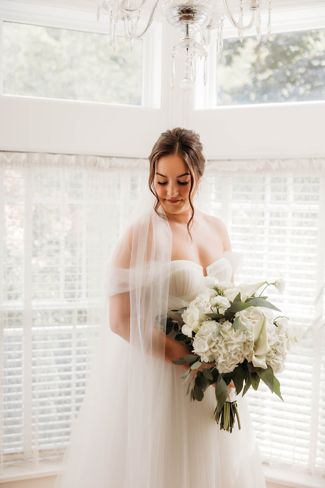 Red Pine Point Indian River Michigan Intimate Wedding Getting Ready K. E. Rogers Photography-26