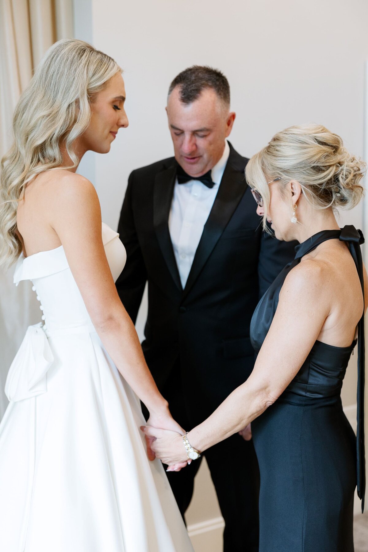 brittany-pannebaker-tampa-florida-destination-wedding-photographer-wedding-chandler-and-cole-tampa-harborside-chapel-139