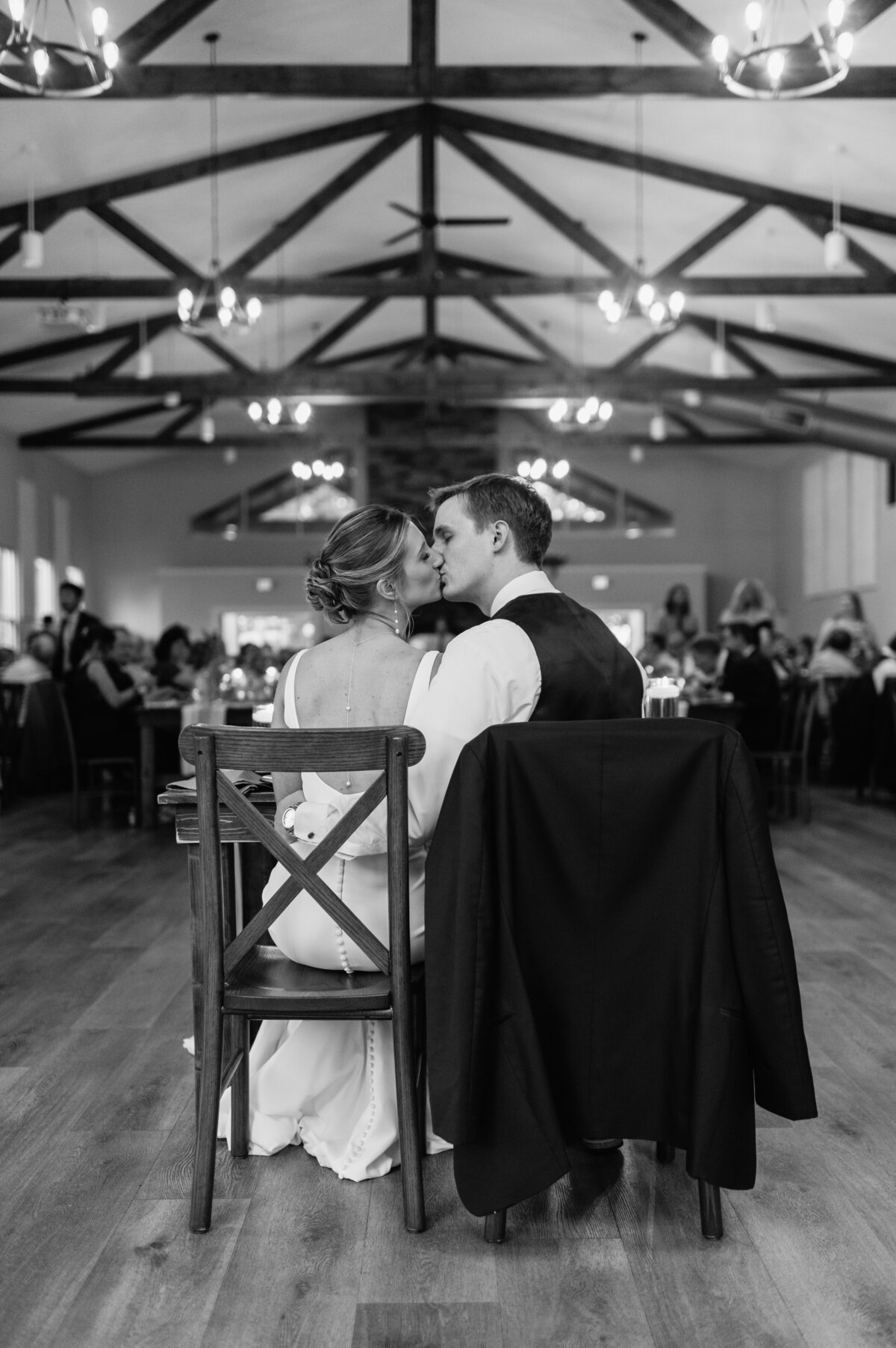 Black and white first dance wedding photo