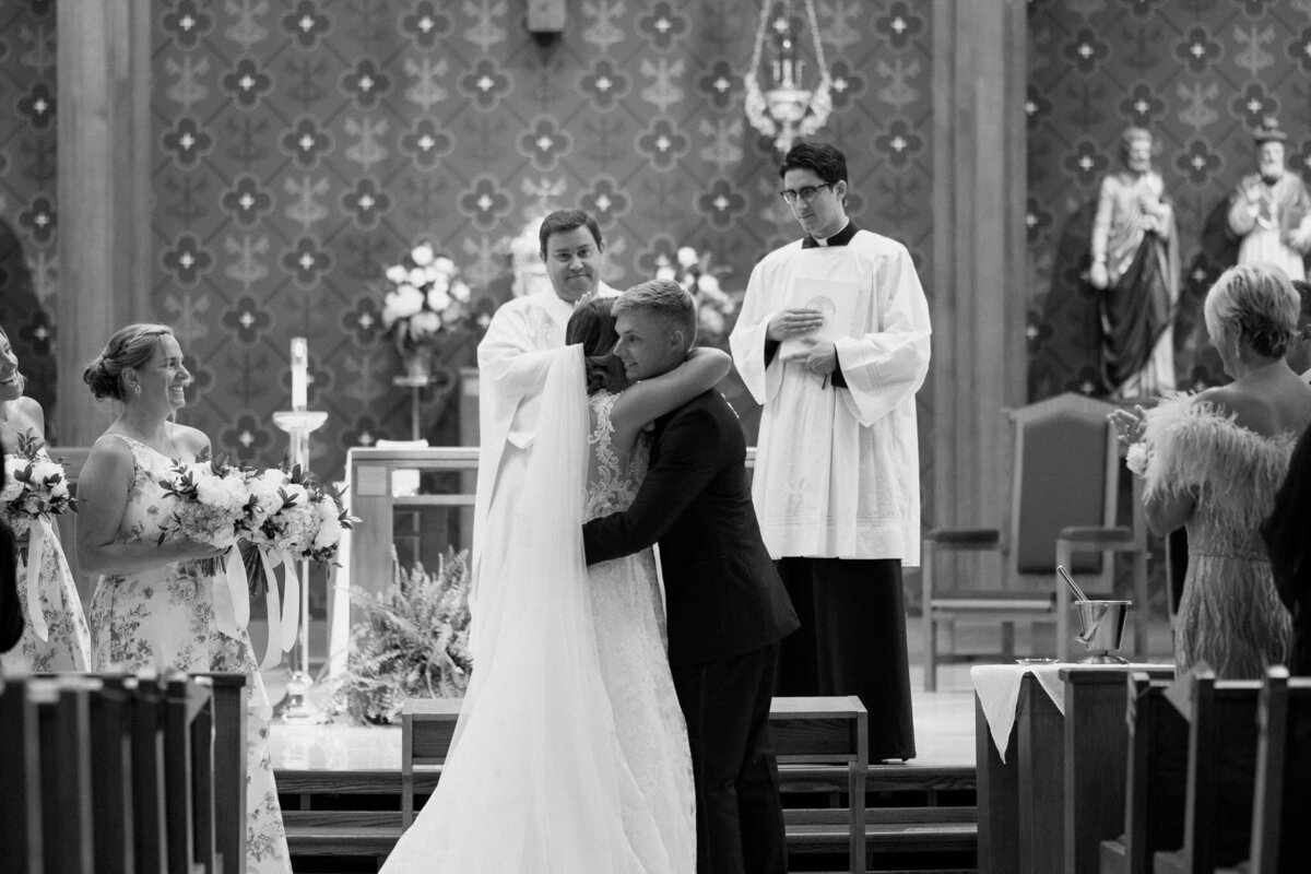 Nichole-Babiez-Photography-Dunham-woods-Geneva-Illinois-Wedding-luxury-editorial-timeless-modern-candid-bride-inspiration-chicago-photographer--36