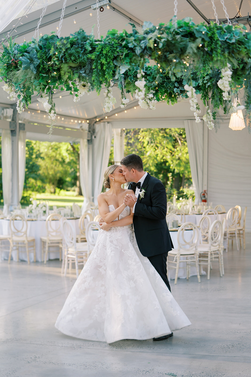 Bellevue Hall Wedding-08560