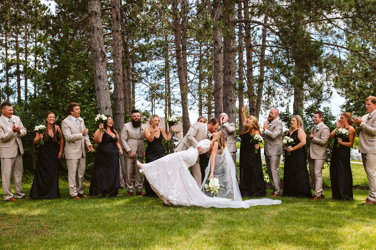Minnesota-Alyssa Ashley Photography-Holly + Mac wedding-30