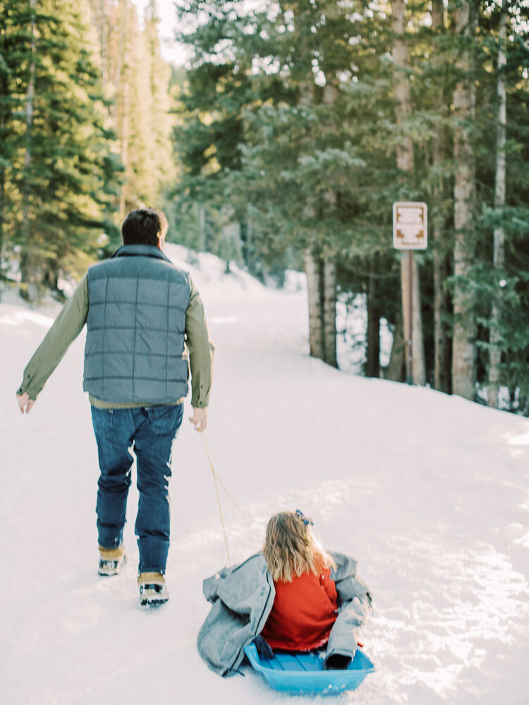 Colorado-Family-Photography-Vail-Mountaintop-Winter-Snowy-Christmas-Photoshoot6