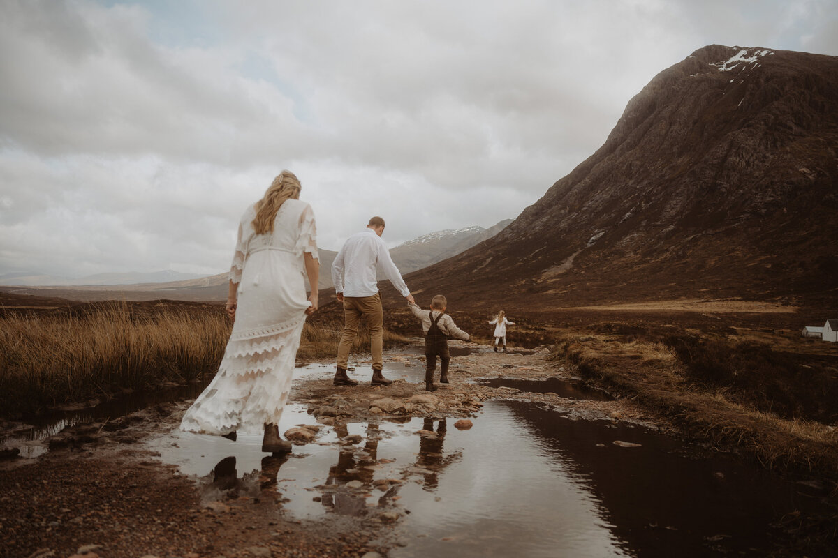 Burns Family 949