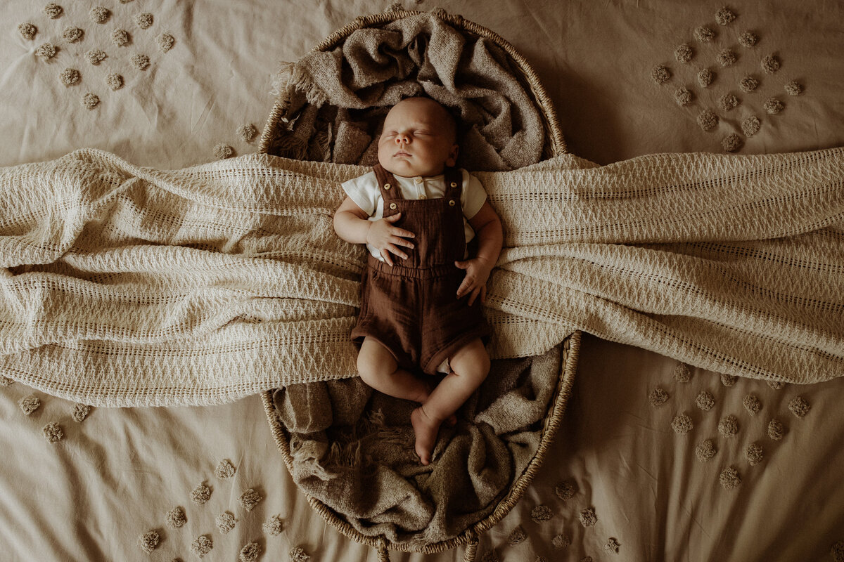Newbornfotograaf-Kwintsheul-Susanne-Moerland-Fotografie