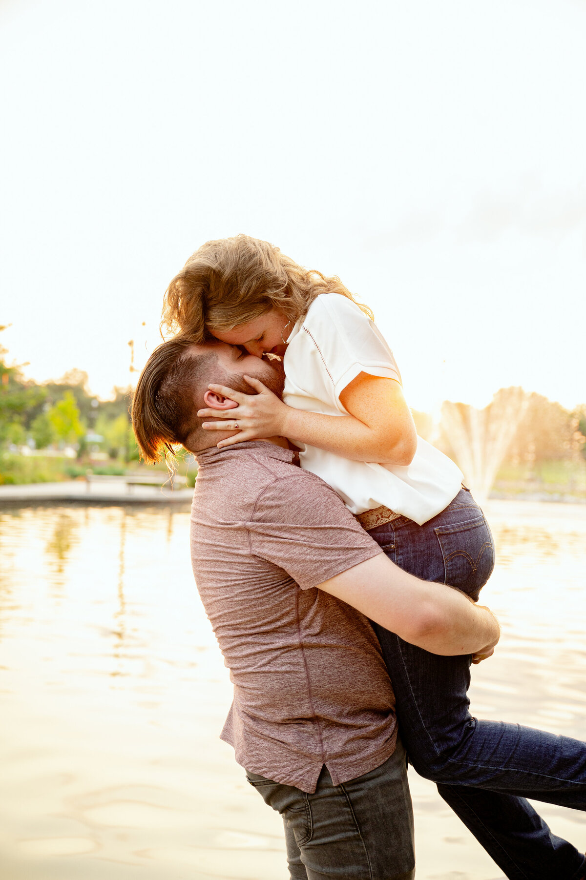 7010-Engagement Photography Nicole Hollenkamp St Cloud MN Central MN