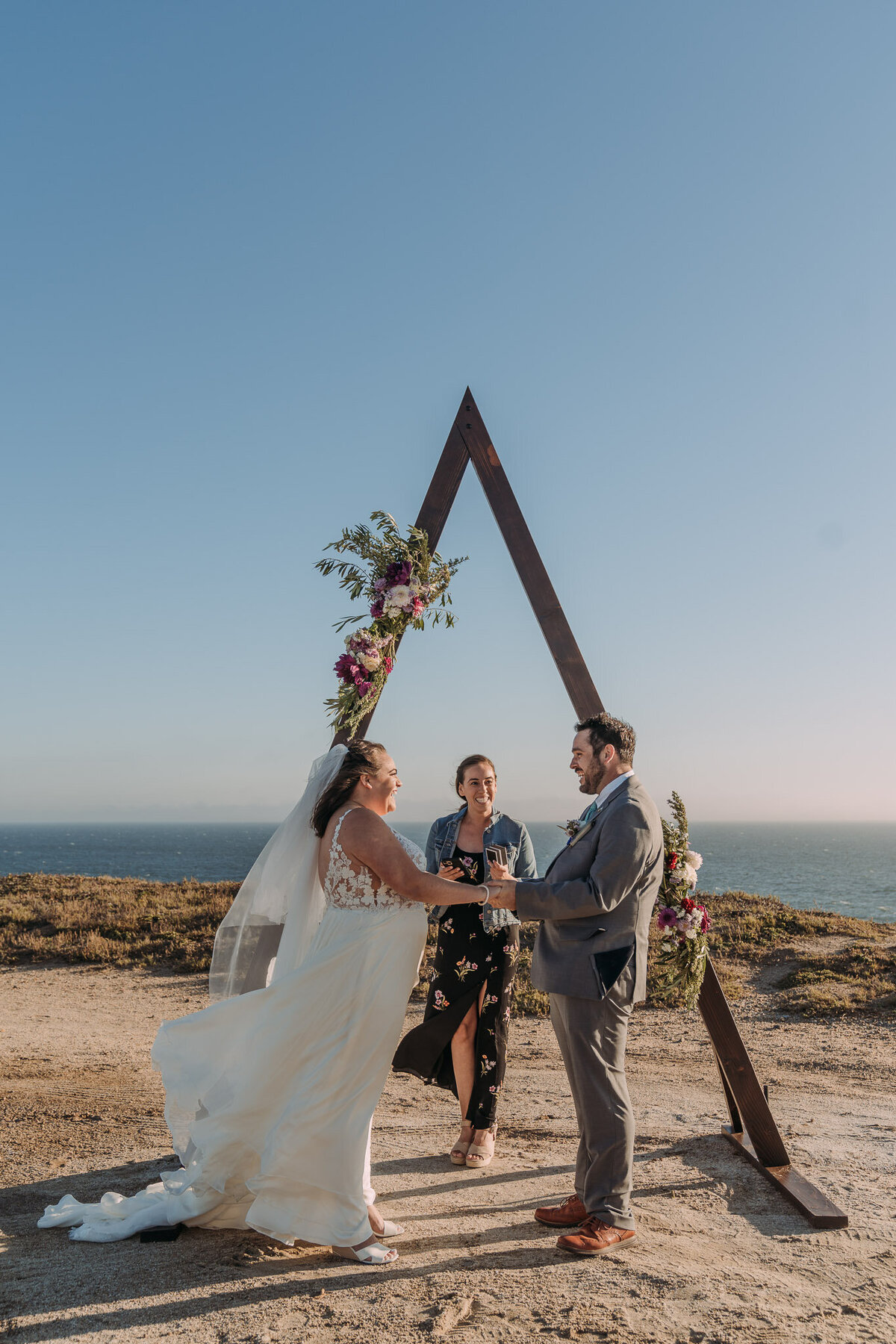 Joyce Li Photography Destination Wedding Elopement Engagement Lifestyle Portrait Photographer West Coast Seattle Washington California santacruzintimatewedding-25