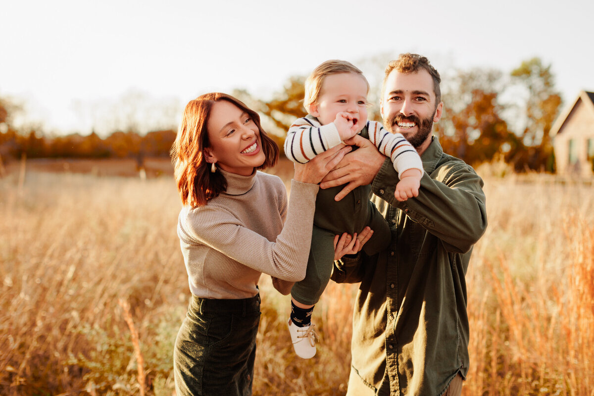 NWA family photographer, Northwest Arkansas best family photography, family portraits near me, professional family photos, family photography packages