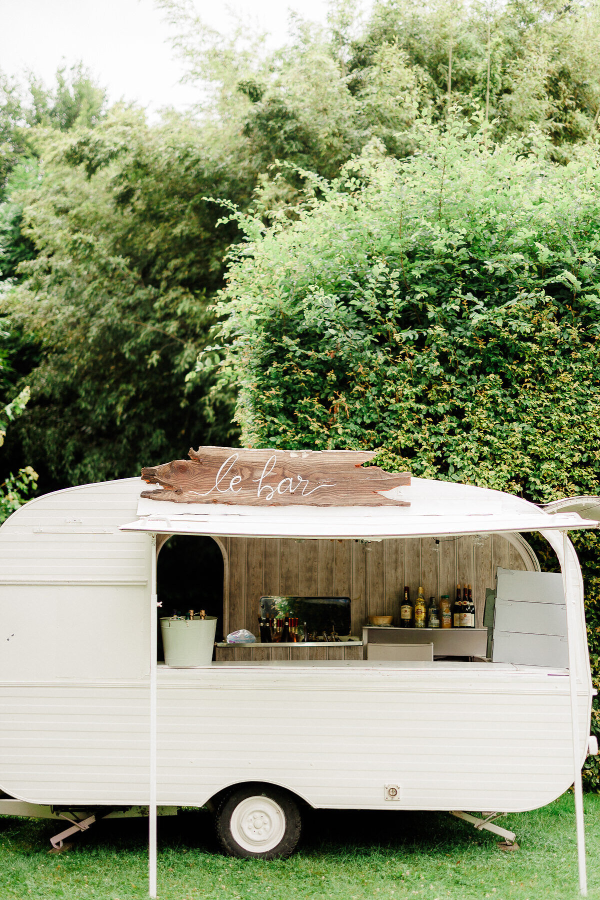 Modern_Chic_Chateau_Valouze_Destination_Wedding_Photographer-160