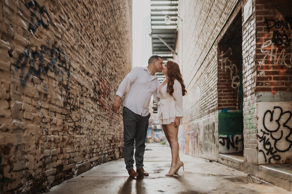 downtown-engagement-session-5