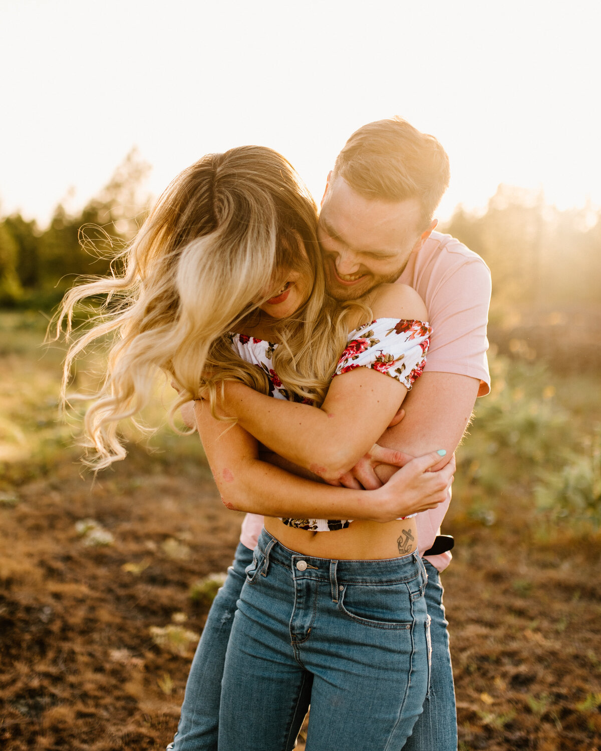 spring_golden_hour_spokane_washington_engagement_session