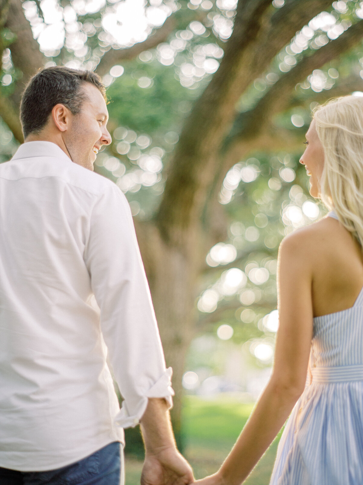 Historic-Charleston-Engagement-session-by-philip-casey-028