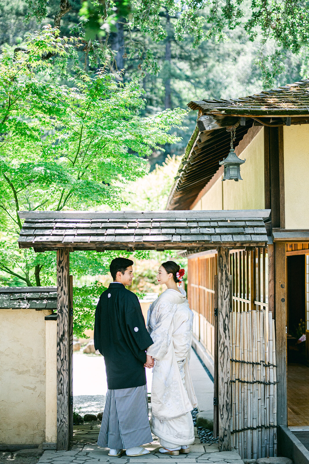 studio-dukesa-amy-huang-fine-art-destination-wedding-film-photography-showit-design-partner-hakone-71