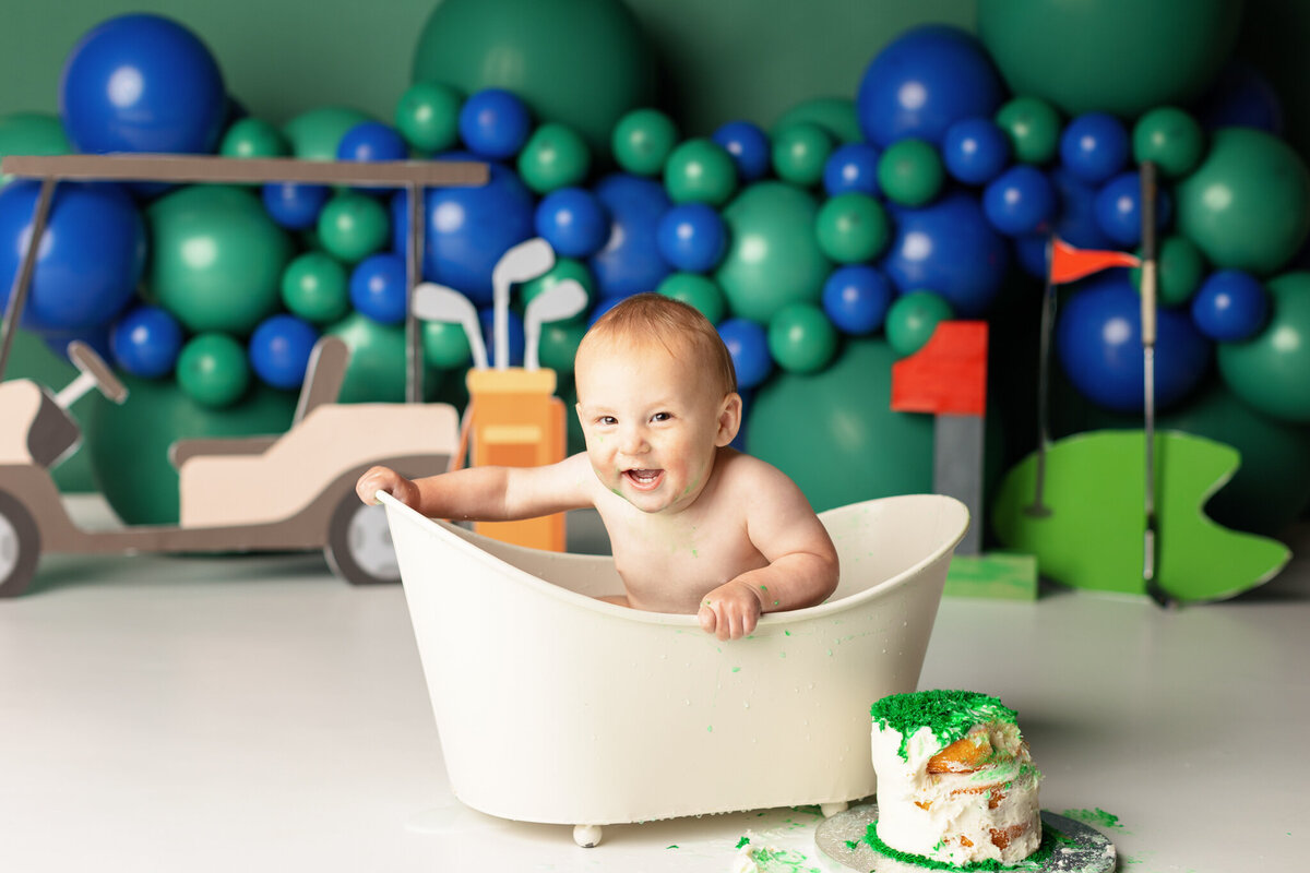 Best NW Arkansas cake smash photographer, cake smash photography near me, baby birthday photoshoot NW Arkansas