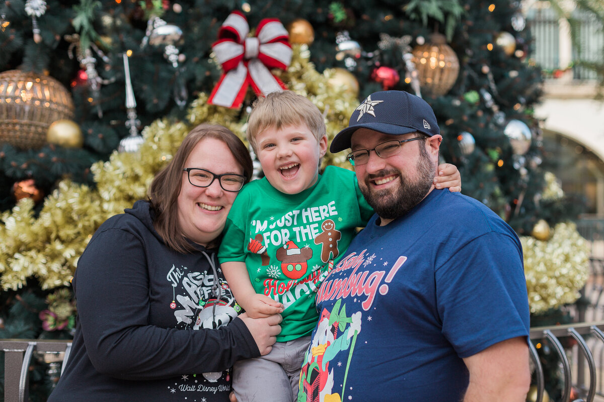 Family portrait at Disney at Christmas