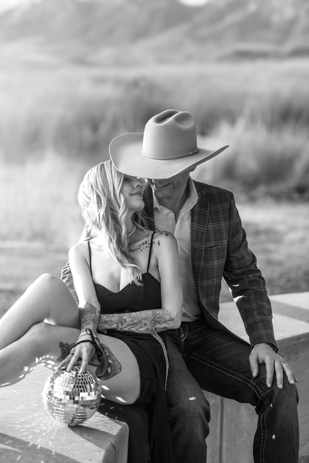 Vesper-and-Vow-Bemidji-Minnesota-wedding-and-elopement-photographer-coordinator-planner-dark-moody-disco-boho-monochrome