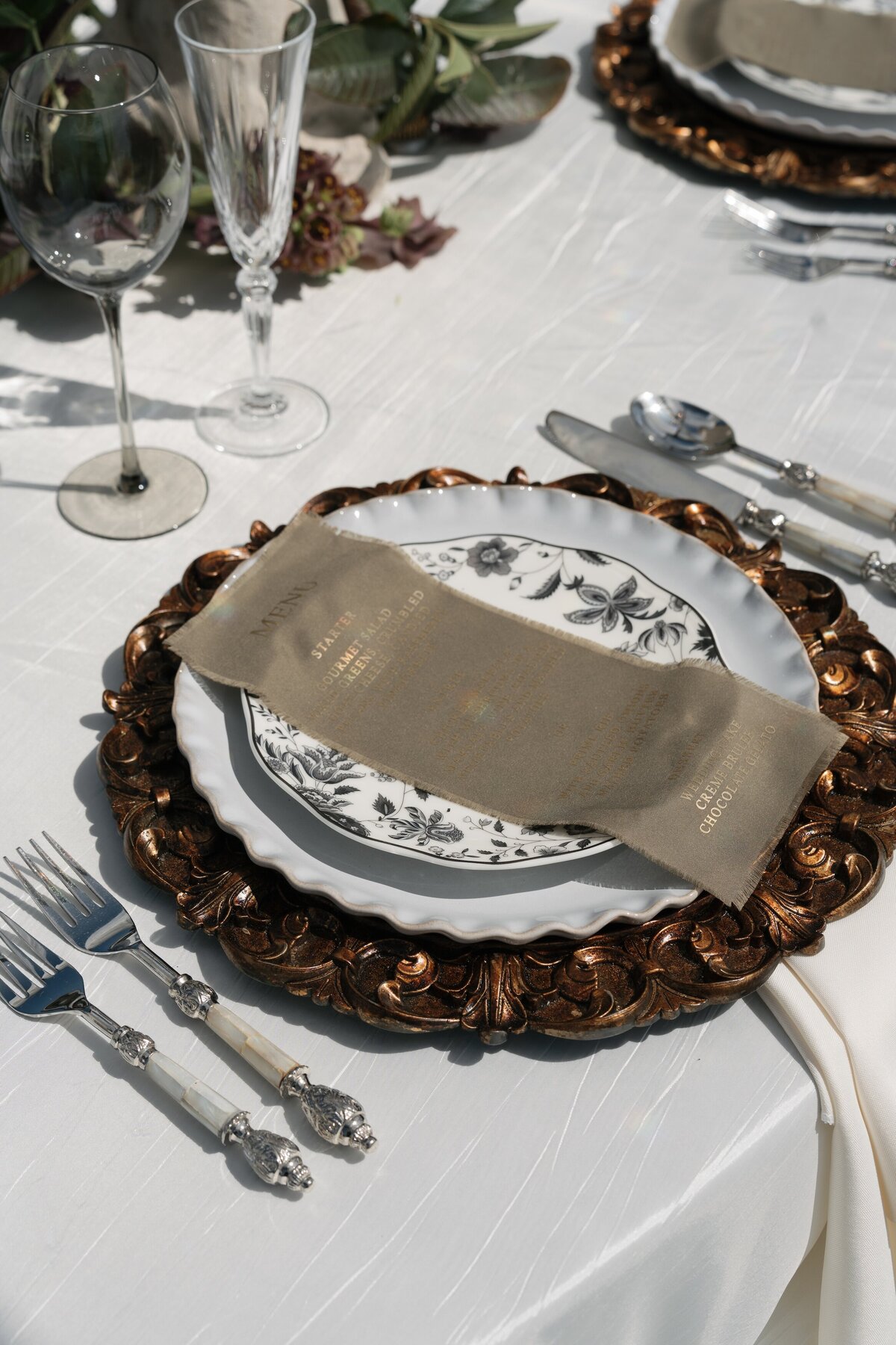 Jeune-Perche-Faye-Fern-Creative-MVFPortraits-Reception-Details-61