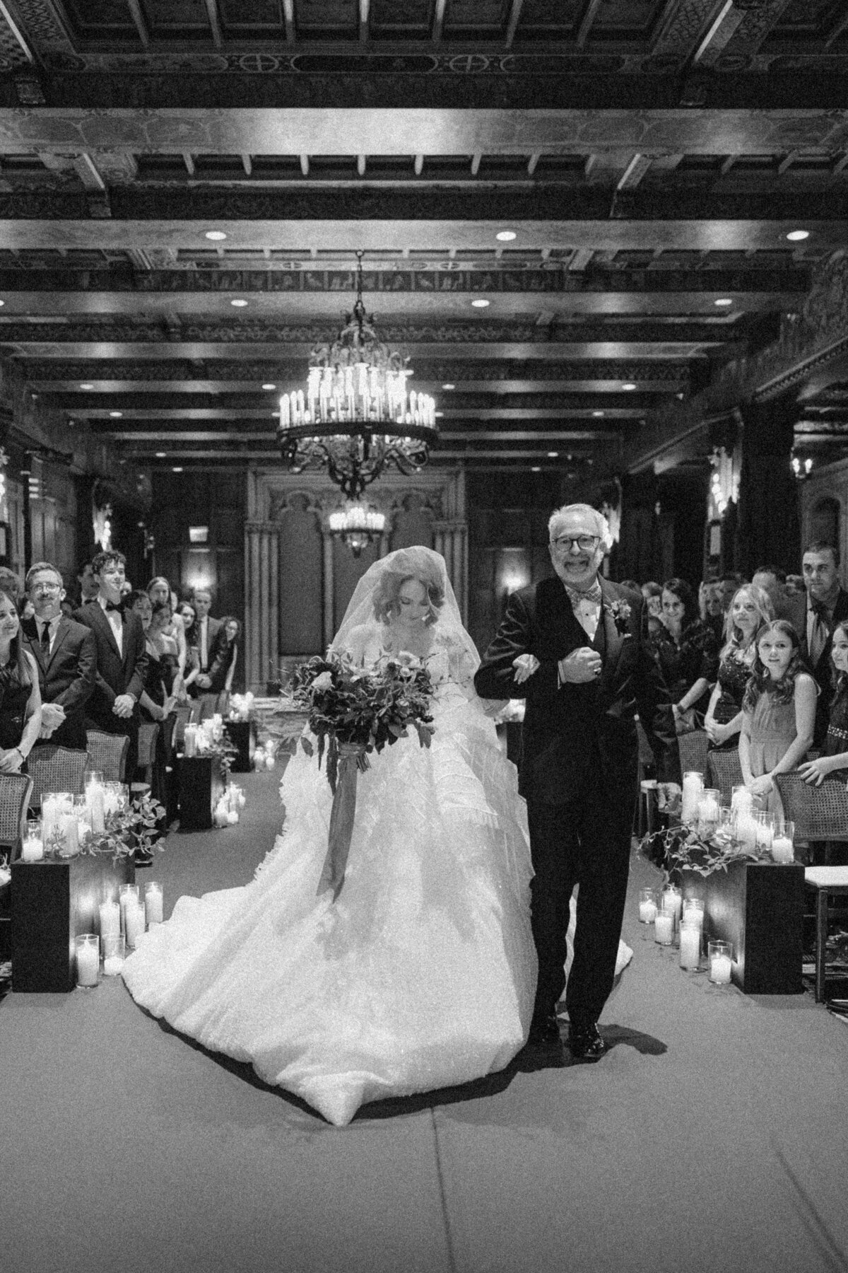 Chicago-Wedding-Photography-Artists-and-Stories-Curated-by-Megan-Saul-highlights (183 of 340)