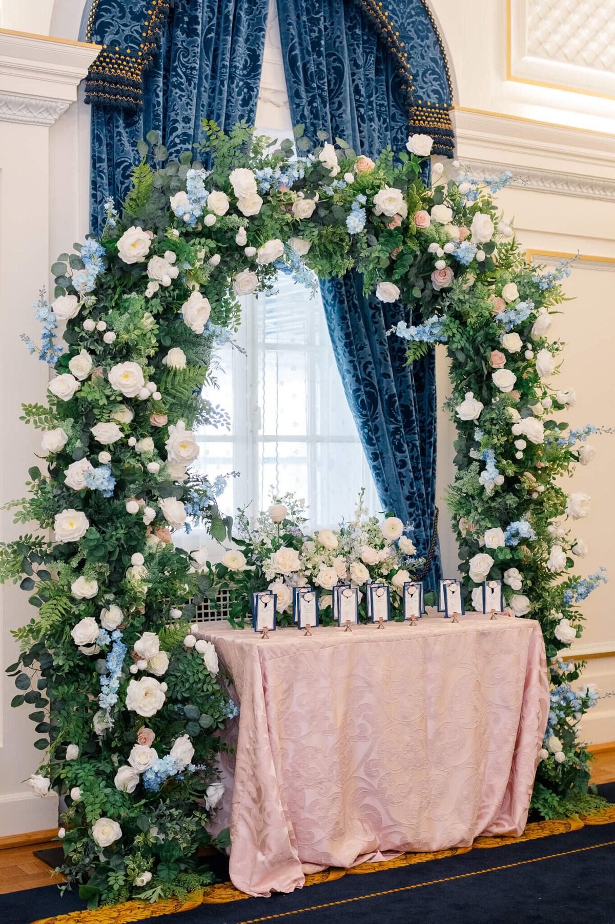 Beautiful table setting at DAR Constitution Hall. Take by Washington DC Wedding Photographer Bethany Aubre Photography.