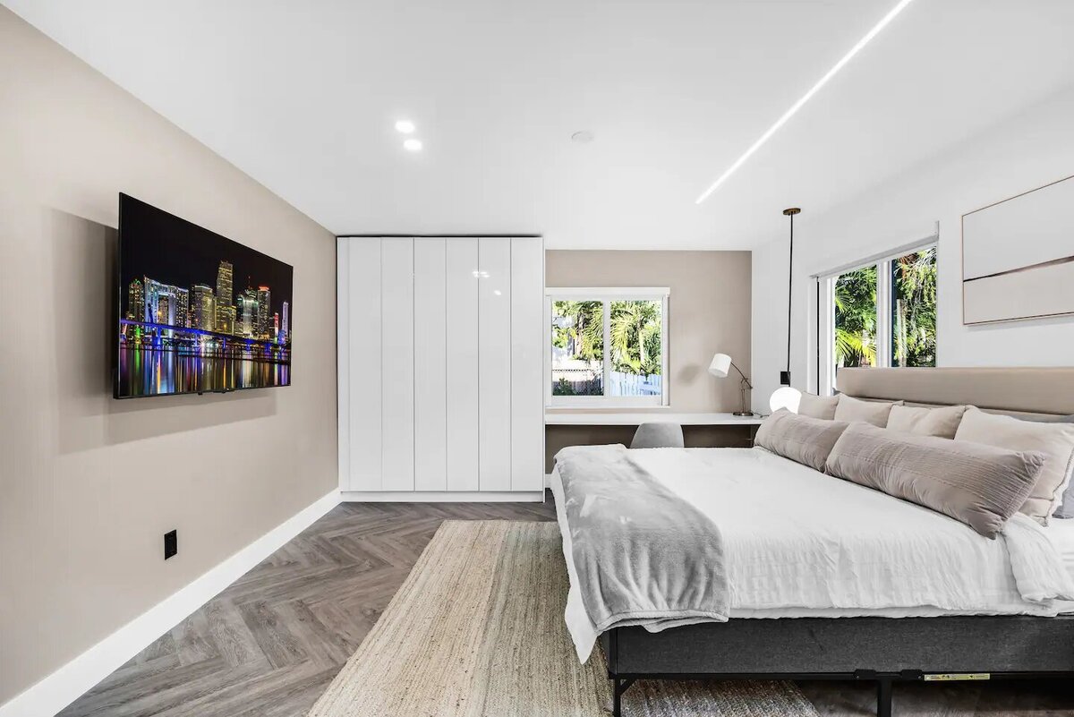 Bedroom 1 (3)