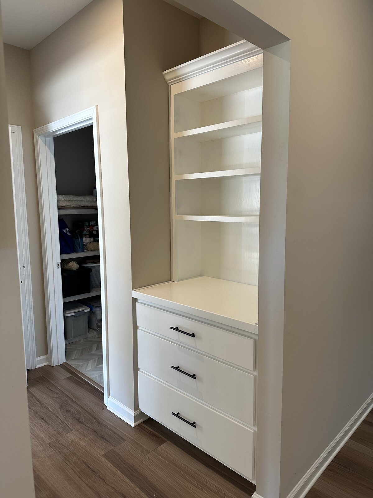 Closet built in installation