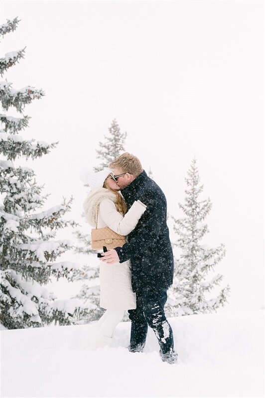 Aspen-winter-proposal-Brittany-Jason-shoot-by-Jacie-Marguerite--67-14