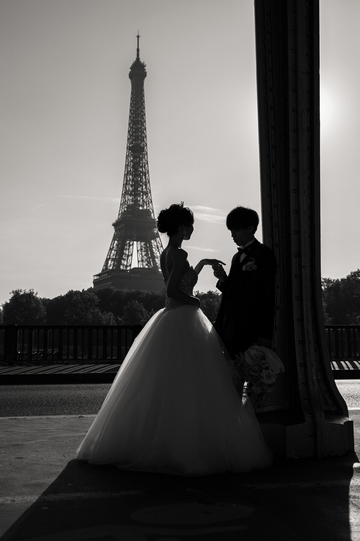 Paris_photowedding_PontBir-Hakeim_39
