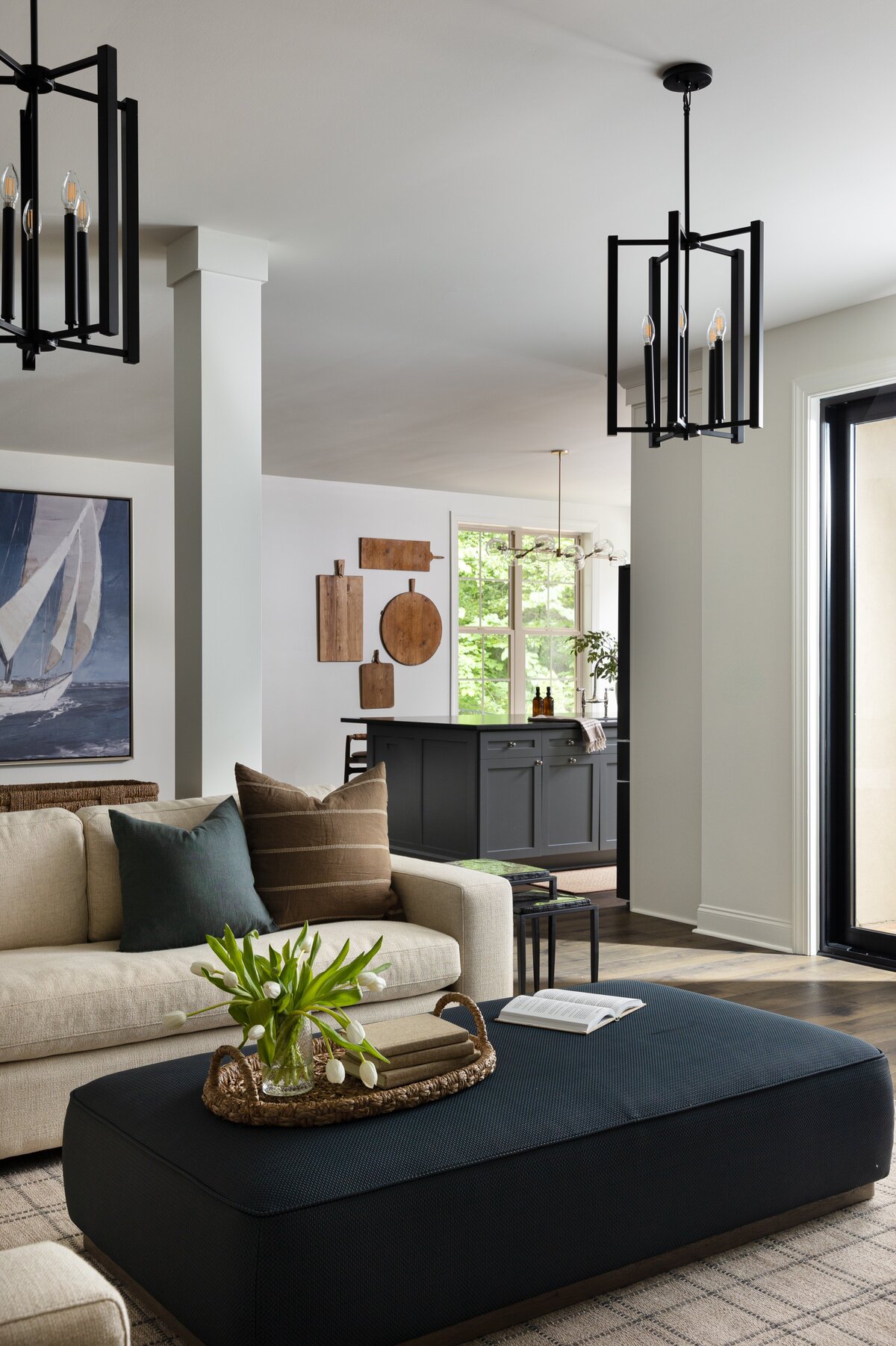 ads_walkinghorse_familyroom_4