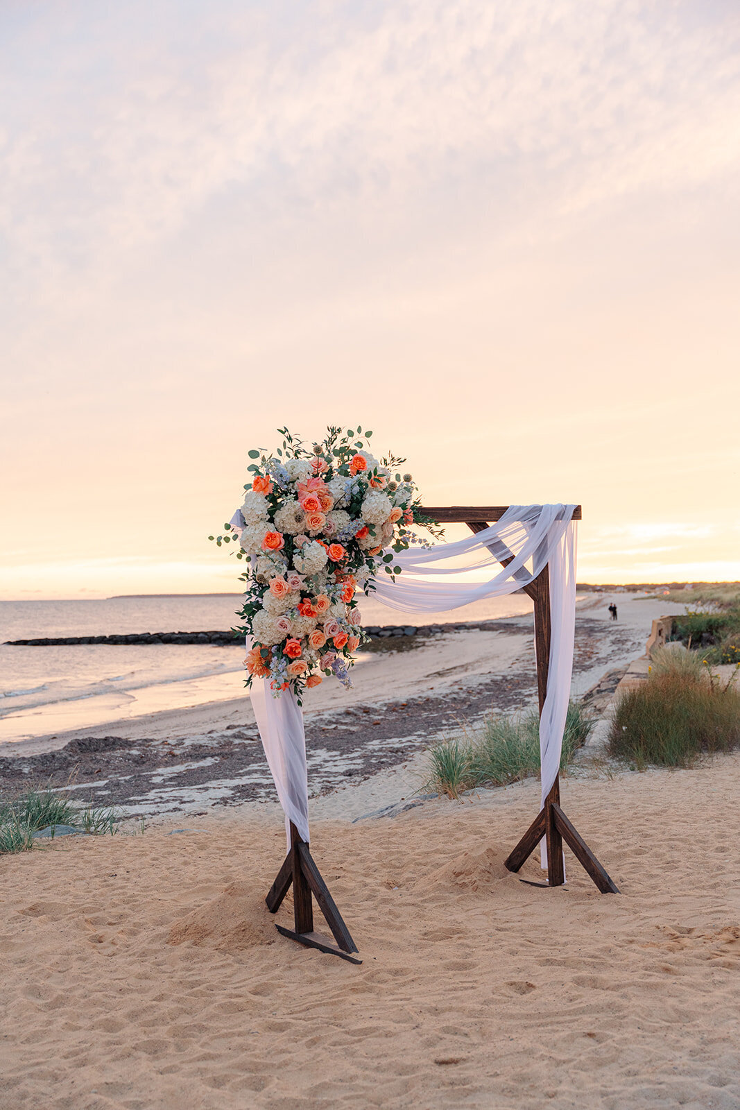 beach-ceremony-cape-cod