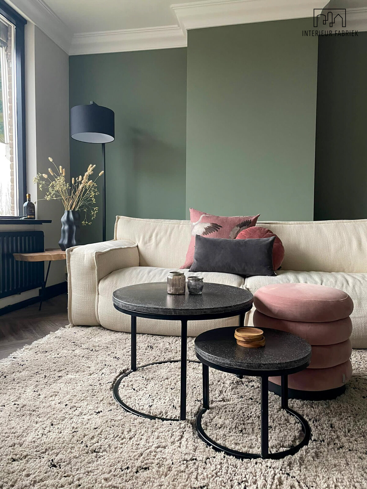 Interieurdesign Woerden, Interieurontwerpstudio Woerden, Interieurontwerper Woerden, Interior design Woerden, Interieurstudio Woerden, Interieur ontwerpen Woerden, Interieur ontwerp Woerden, Interieurinrichting Woerden, Interieurstylist Woerden, Interieurontwerp Woerden, Interieuradvies Woerden, Badkamer Woerden, Badkamerontwerp Woerden, Zwart toilet Woerden, Toilet Woerden, Ronde spiegels Woerden, PVC Vloer Woerden,